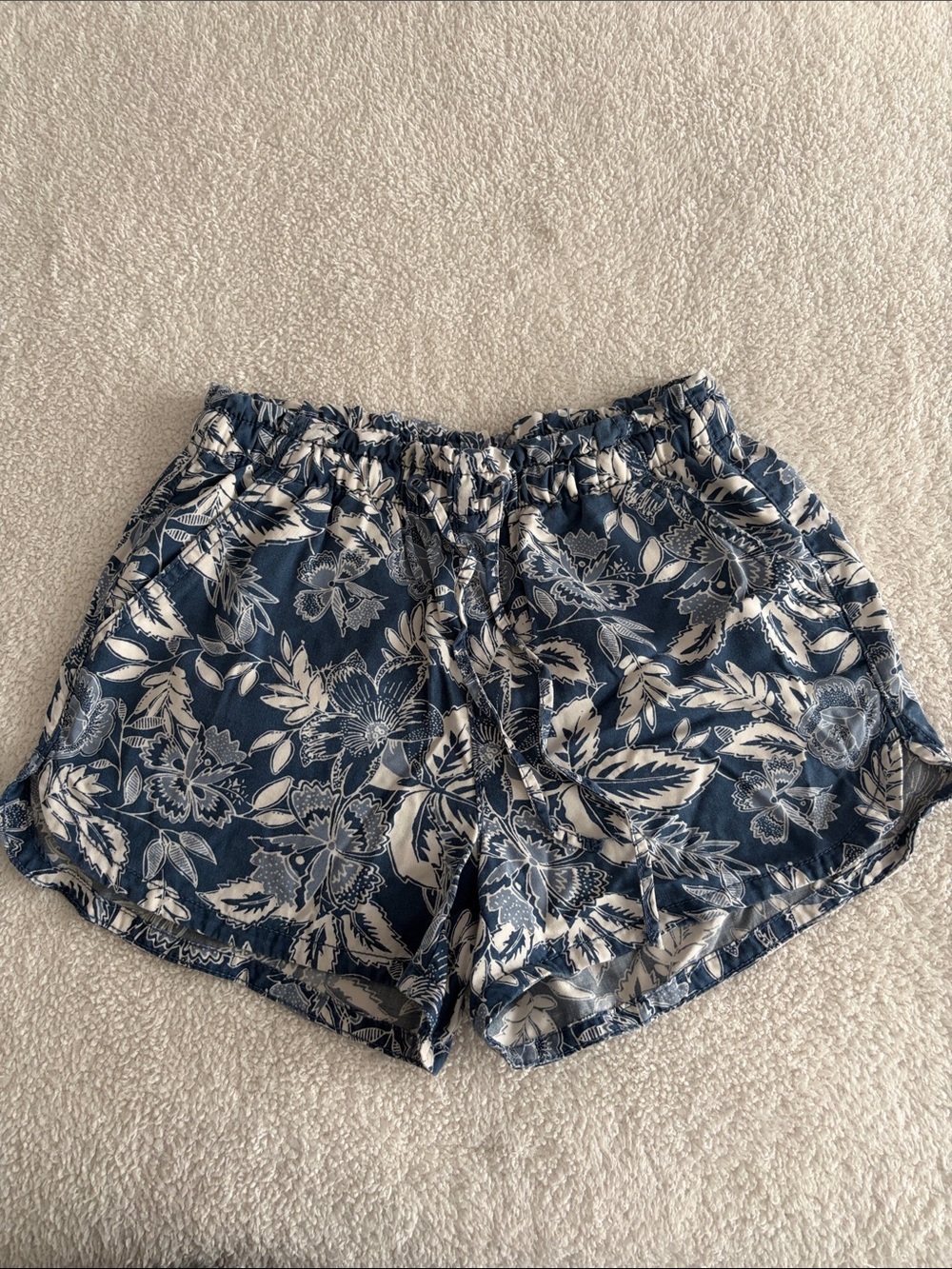 American Eagle Floral Shorts